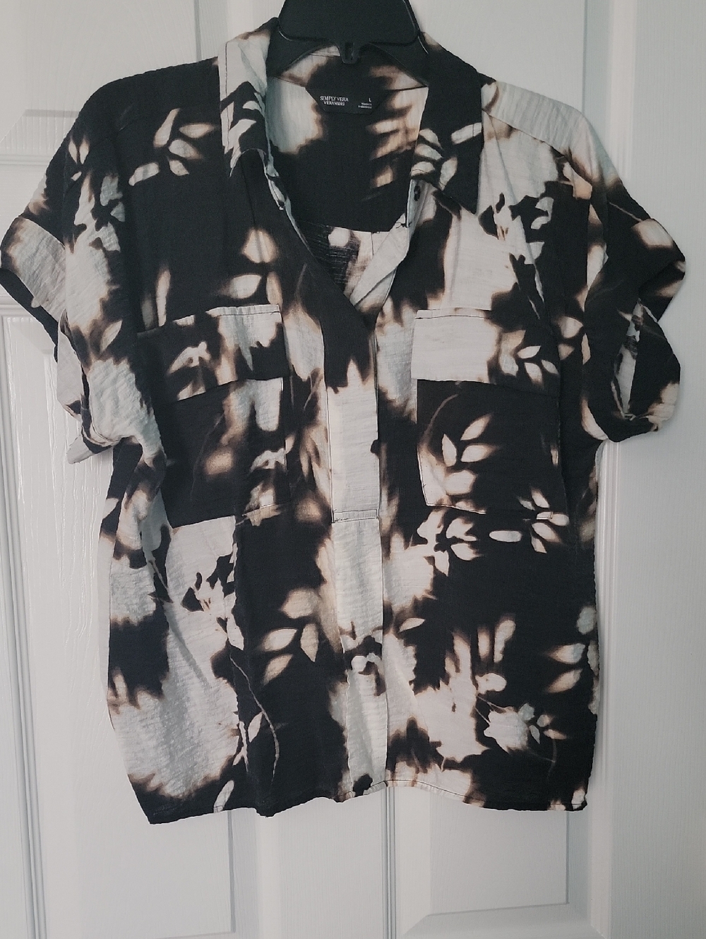 Simply Vera Vera Wang Black & Cream Bleached Tie-Dye Button Top